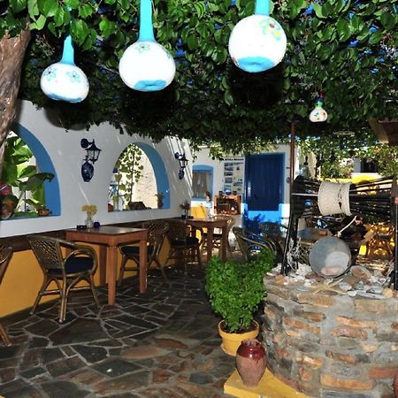 Pension Titika Katapola Bagian luar foto
